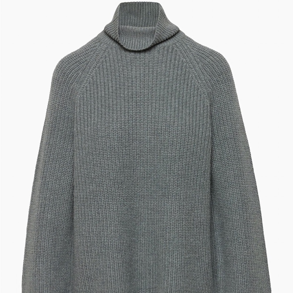NWOT Aritzia Wilfred URSA TURTLENECK in S, H. ELEGANT CHARCOAL